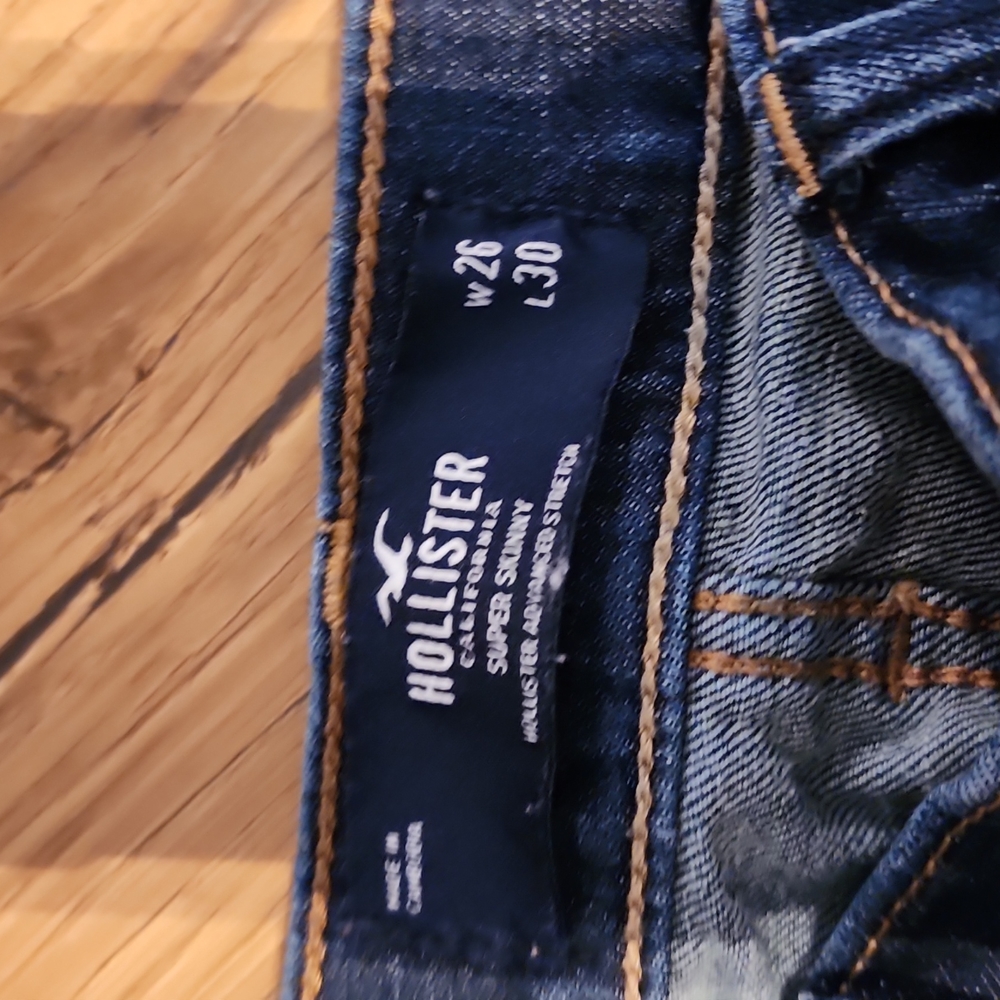 Jeans - Picture 2 of 3